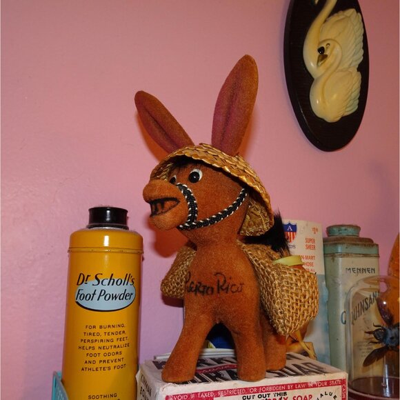 Vintage Fuzzy Flocked Donkey Carrying Salt & Pepper Shakers Puerto Rico Souvenir - Picture 3 of 13